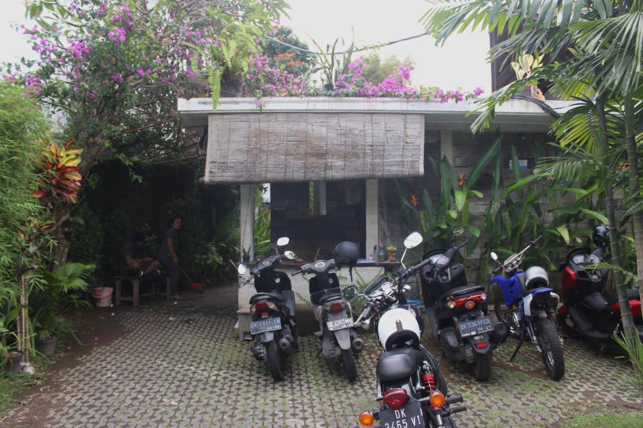 Villa Sahaja เกอโรโบกัน ภายนอก รูปภาพ