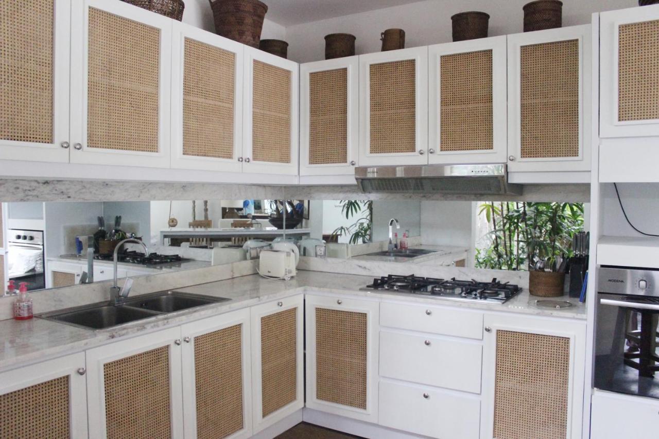 Villa Sahaja เกอโรโบกัน ภายนอก รูปภาพ