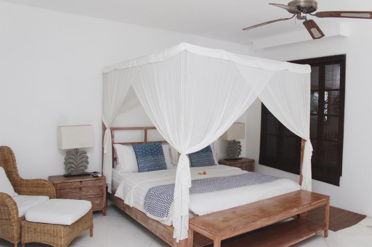 Villa Sahaja เกอโรโบกัน ภายนอก รูปภาพ
