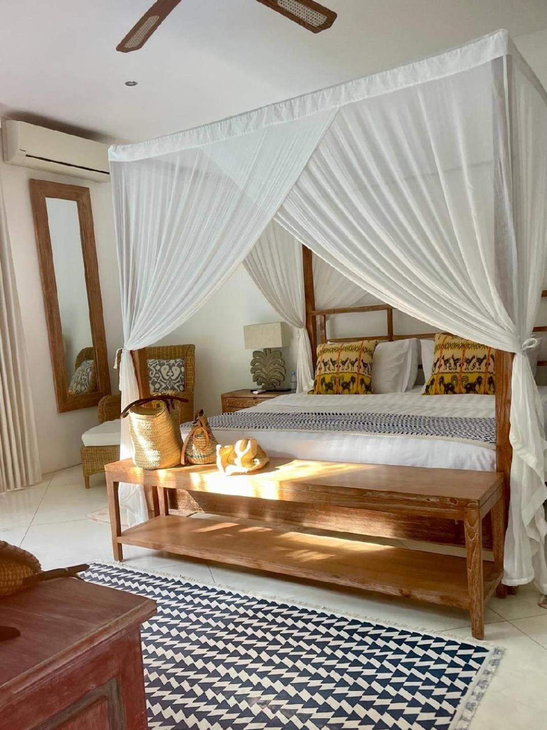 Villa Sahaja เกอโรโบกัน ภายนอก รูปภาพ