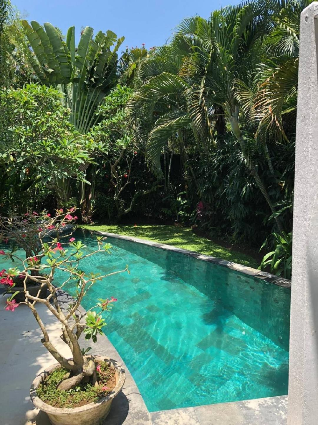Villa Sahaja เกอโรโบกัน ภายนอก รูปภาพ