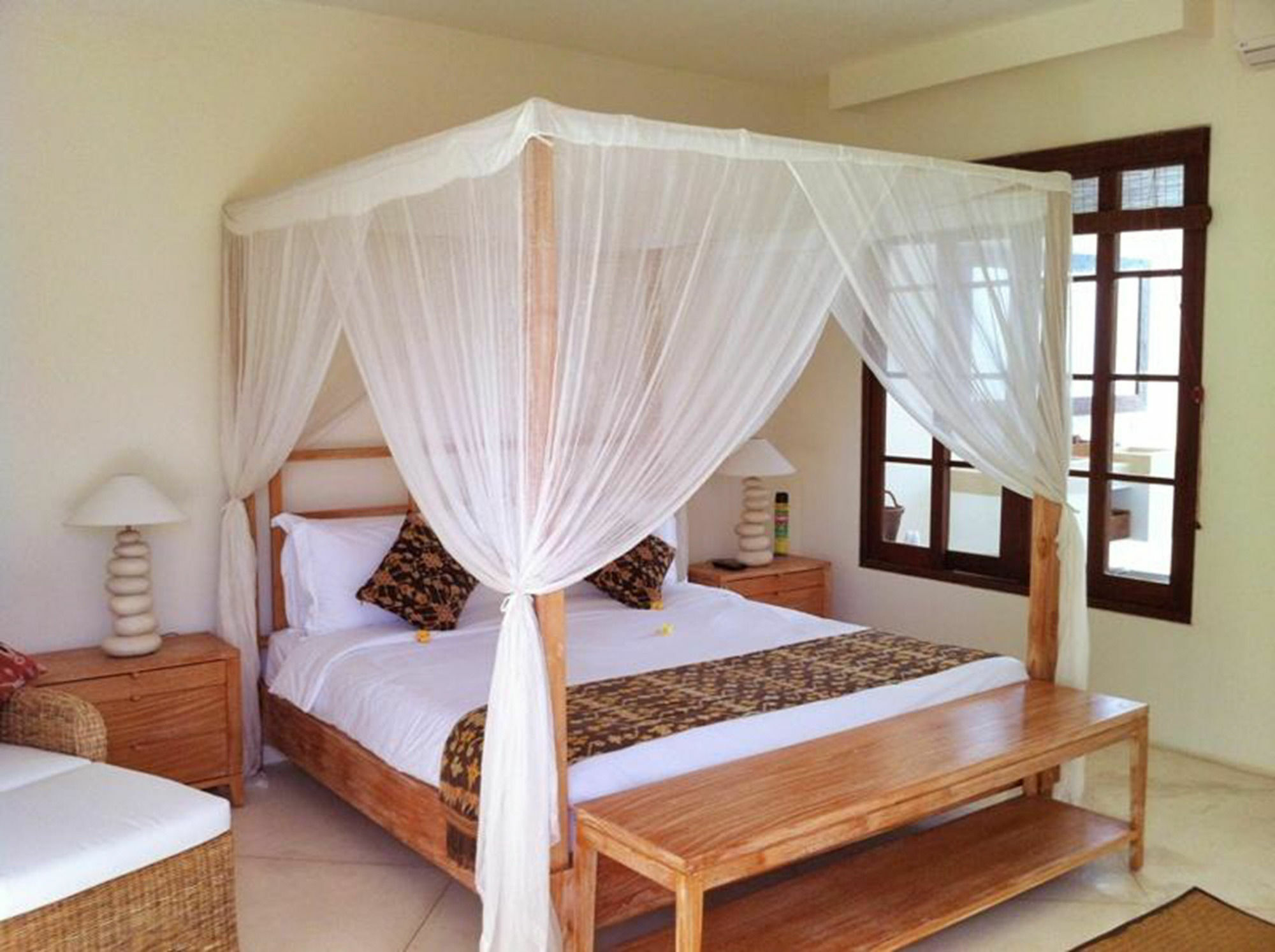 Villa Sahaja เกอโรโบกัน ภายนอก รูปภาพ