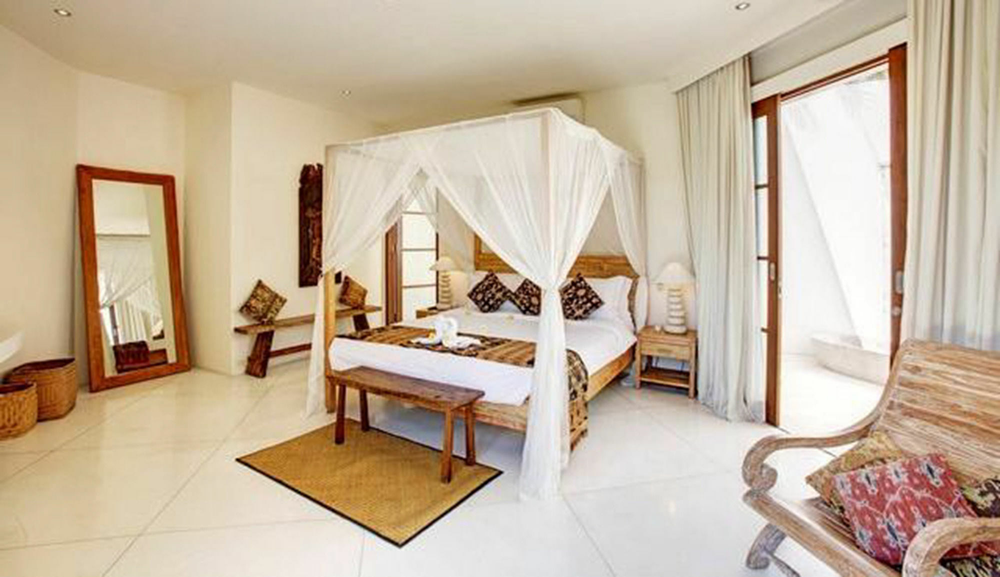 Villa Sahaja เกอโรโบกัน ภายนอก รูปภาพ